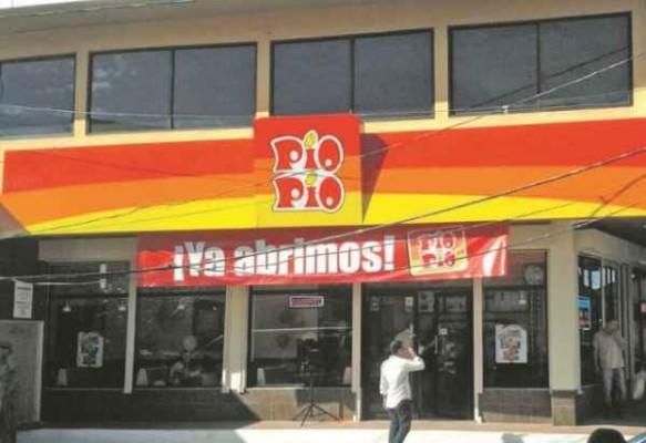 Opinión de Pío Pío | Ave. Central: reseña sincera y análisis en fotos