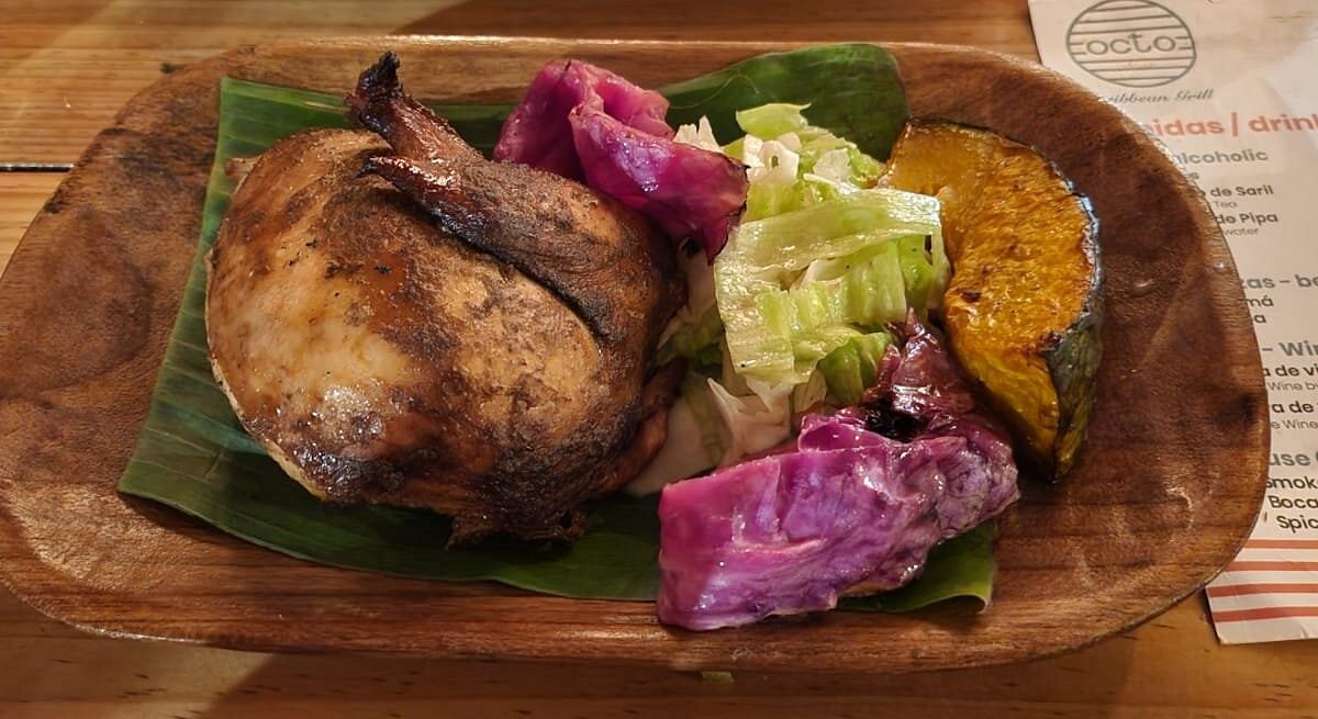 Opinión de OCTO Caribbean Grill: Sabor caribeño auténtico en cada bocado