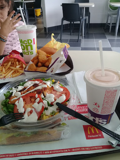 McDonald's | Río Abajo