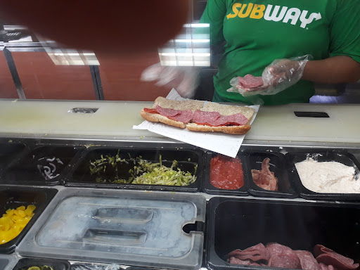 Subway | Villa Lucre